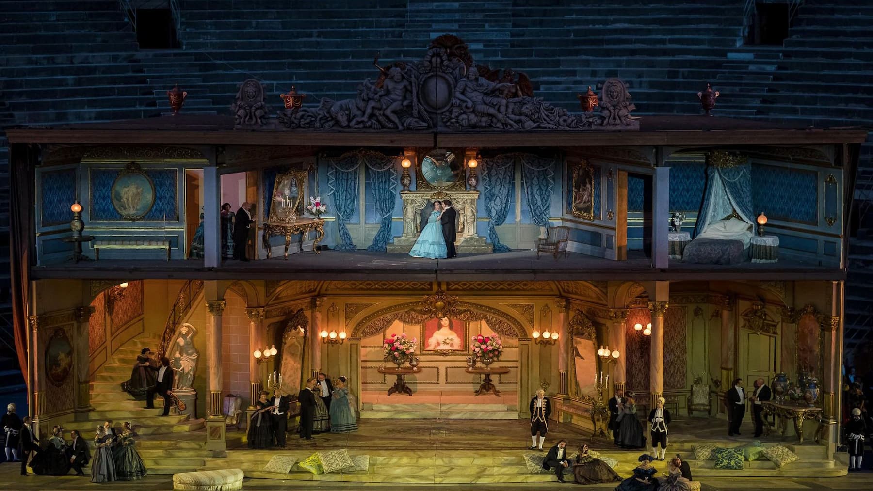 Allestimento La Traviata all'arena di Verona